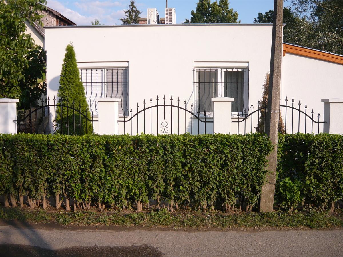 Keresztmama Haza Appartement Hajdúszoboszló Buitenkant foto